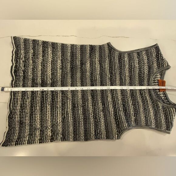 MISSONI Vintage Knit Sleeveless Top - Picture 6 of 10